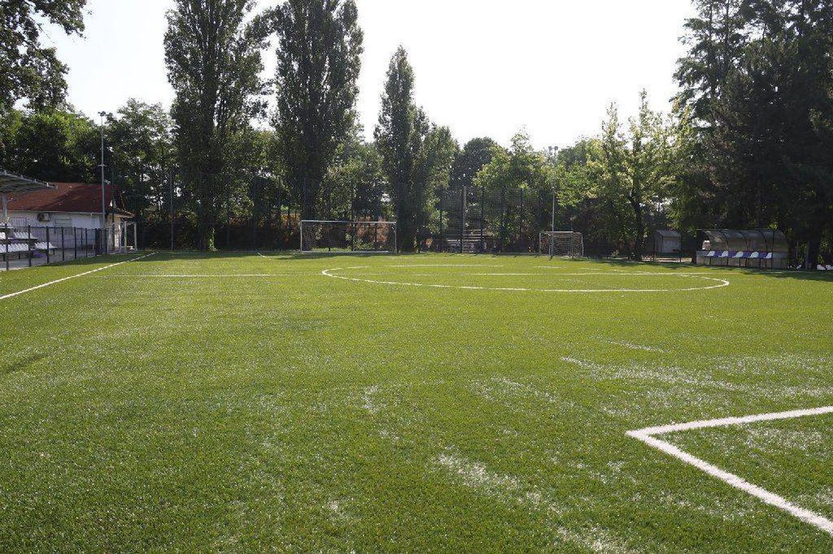 Stadion, nu, complex sportiv, da! Baza de 3,7 milioane de lei a fost inaugurată azi în orașul din România » Cine a finanțat proiectul