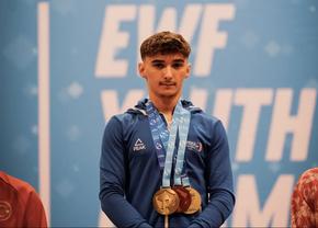 Fratele Mihaelei Cambei îi calcă pe urme: este dublu campion european la juniori II » 4 medalii în total pentru România