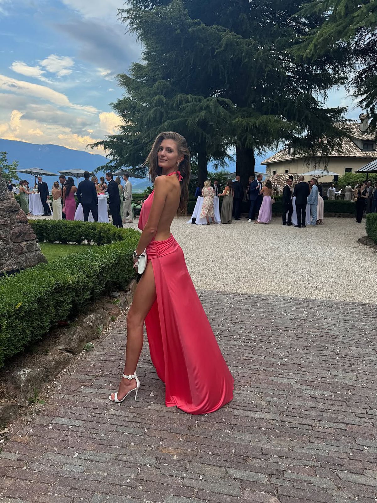 Petrecere în castel! Manuel Neuer s-a recăsătorit în Italia cu o handbalistă mai tânără cu 14 ani