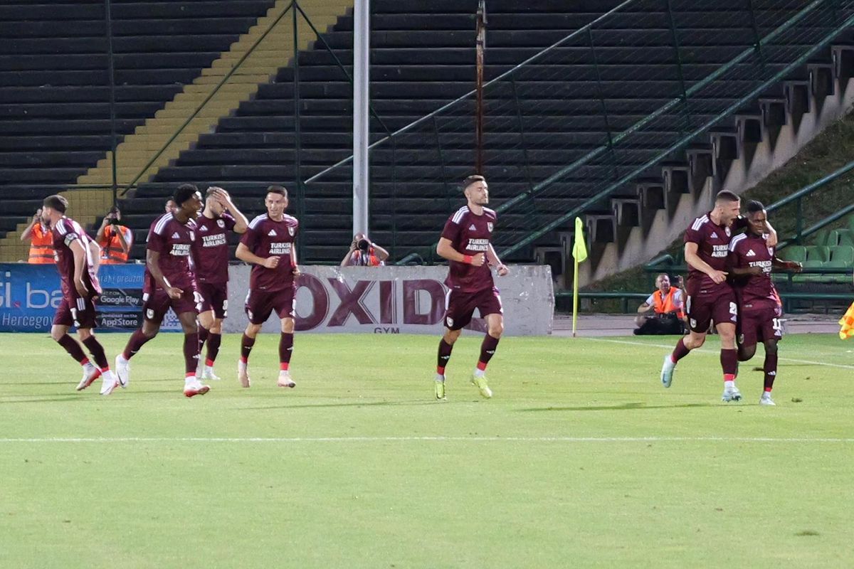 FK Sarajevo - Craiova 2-1 » Surclasată, dar în viață! Aproape de KO, Universitatea a fost resuscitată de supergolul lui Romanchuk