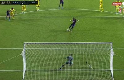 Levante - Villarreal 2-1 // Scandal cu VAR, după primul penalty repetat în Spania: „Arbitrul m-a amenințat că mă elimină!”