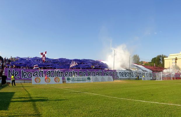 RAPID - ASU POLI // GALERIE FOTO Ca în vremurile bune! „Frații” de la Rapid și Poli, atmosferă incendiară în „Regie”! Scenografia spectaculoasă afișată la start