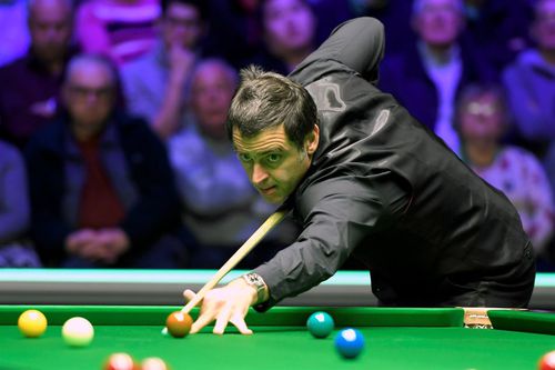 Ronnie O’Sullivan la masă, pregătindu-se de lovitură Foto Guliver/GettyImages