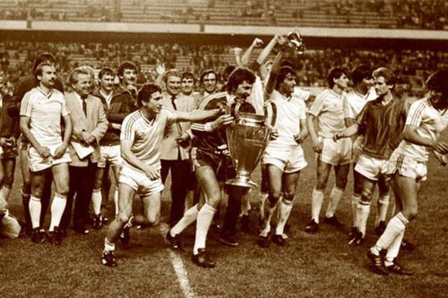 Ștefan Iovan, căpitanul Stelei de la Sevilla, din finala Cupei Campionilor Europeni, a împlinit 60 de ani pe 23 august. Într-un interviu-eveniment acordat Gazetei Sporturilor, „Tancul” a făcut pași spre o împăcare cu Helmuth Duckadam.
