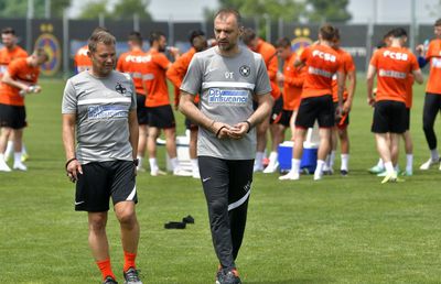 Dezlănțuit! Dinu Todoran îl face praf pe fostul său elev de la FCSB, care i-a criticat metodele: „E jucător, nu fotbalist!”