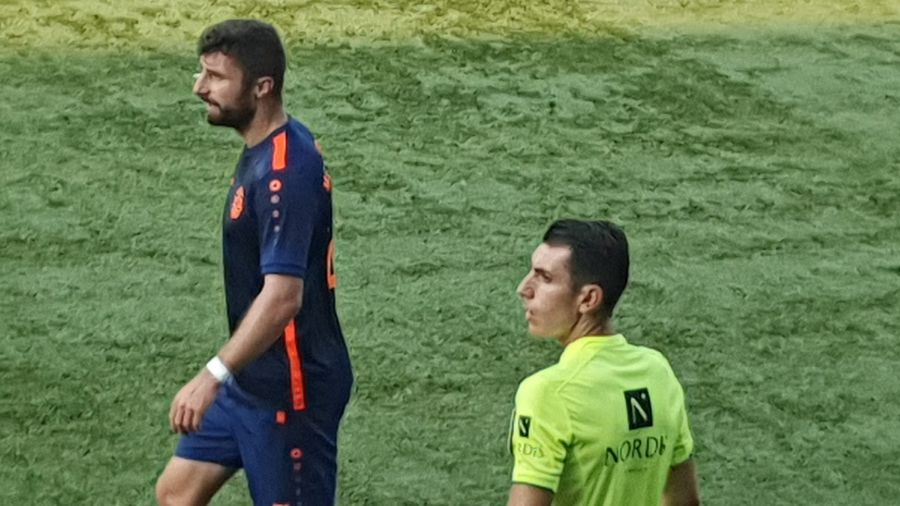 Faze memorabile în Cupa României » Un portar a marcat de la 20 de metri + spectatorul-erou