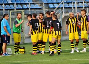 FC BRAȘOV - SR BRAȘOV 0-1. Tibi Ghioane, după calificarea în Cupă cu golul senzațional al portarului: „La noi, publicul e primul jucător, nu al 12-lea!”