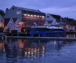 Stavanger, un loc în care parcă s-au adunat toate contrastele lumii: orașul din basm, cu mașini Tesla și cerșetori cu POS
