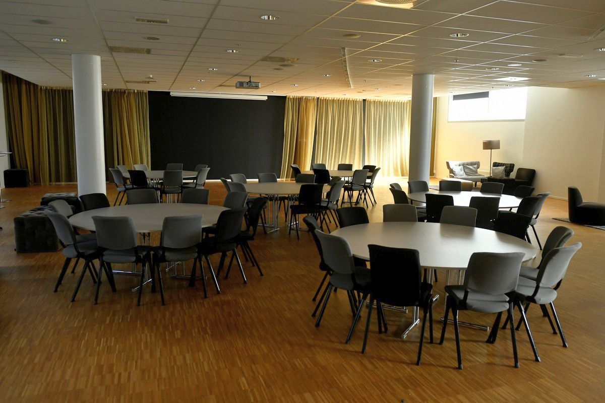 Iată pe ce se duc salariile lui Coman și Olaru! » Echipa GSP prezentă în Norvegia a vizitat hotelul din Stavanger cu prețuri de Burj al-Arab