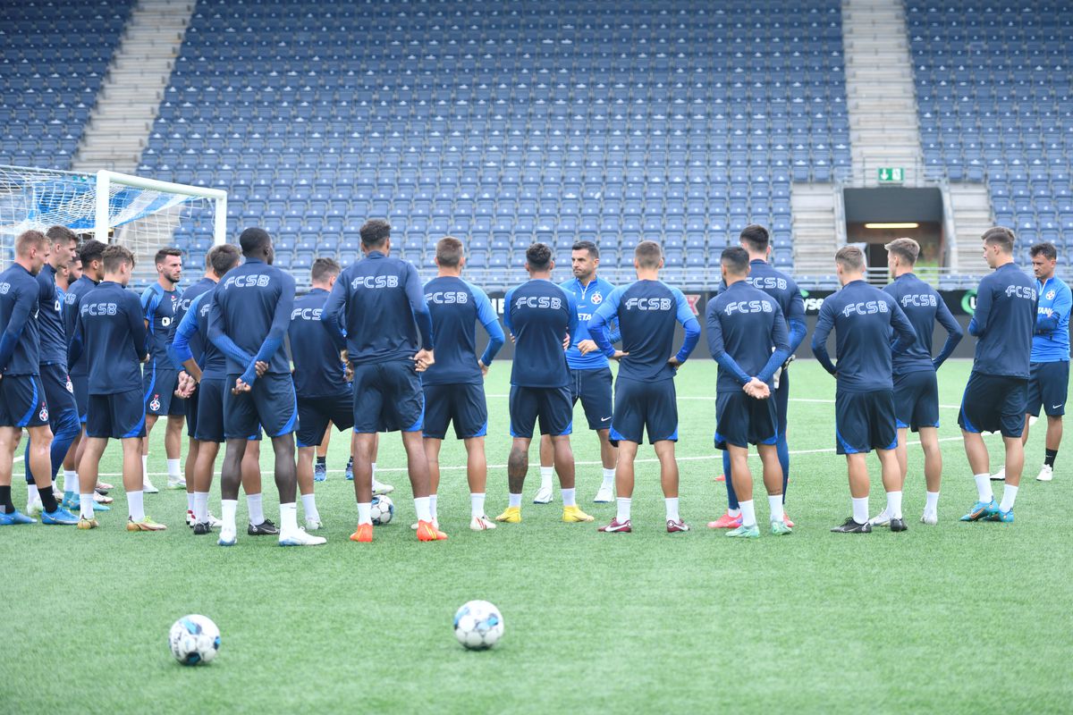 Antrenament FCSB + conferință Nicolae Dică
