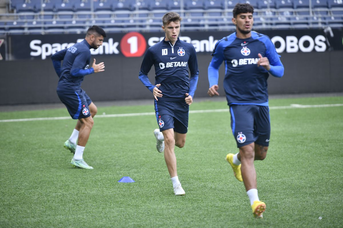 Antrenament FCSB + conferință Nicolae Dică