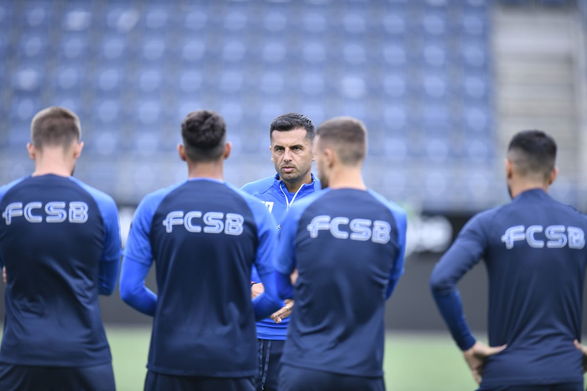Dică, iritat la conferință de întrebarea reporterului GSP: „Am venit când unii nu mai credeau că Steaua va trece de Saburtalo, iar acum începeți cu întrebări dacă simt presiune”