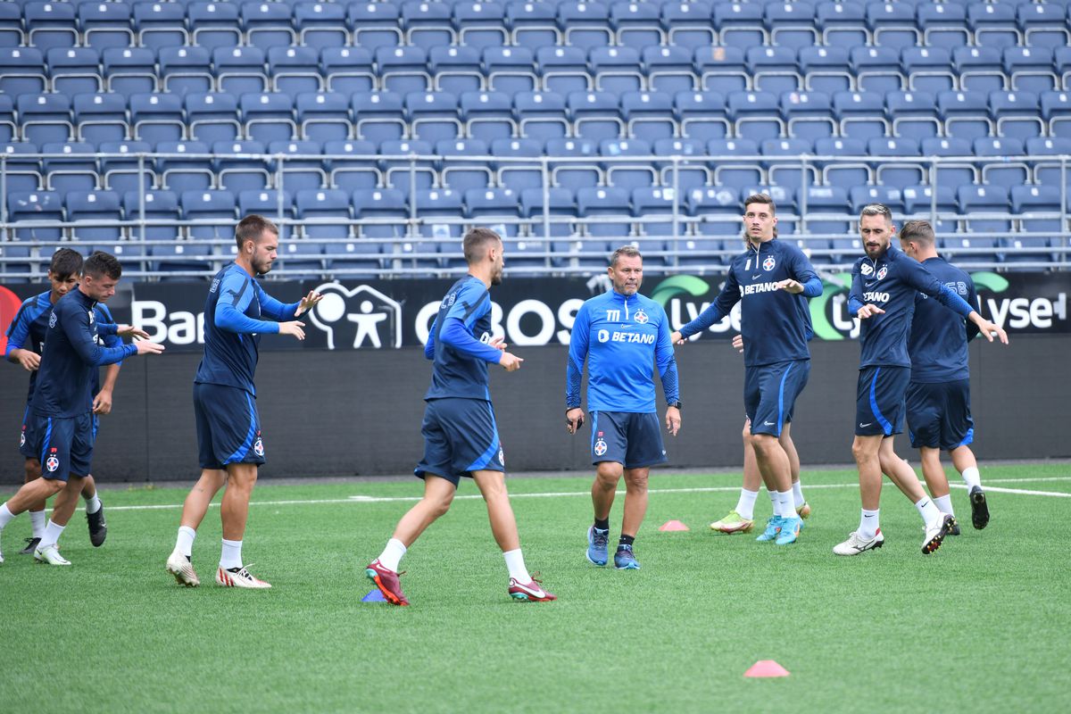 Dică, iritat la conferință de întrebarea reporterului GSP: „Am venit când unii nu mai credeau că Steaua va trece de Saburtalo, iar acum începeți cu întrebări dacă simt presiune”