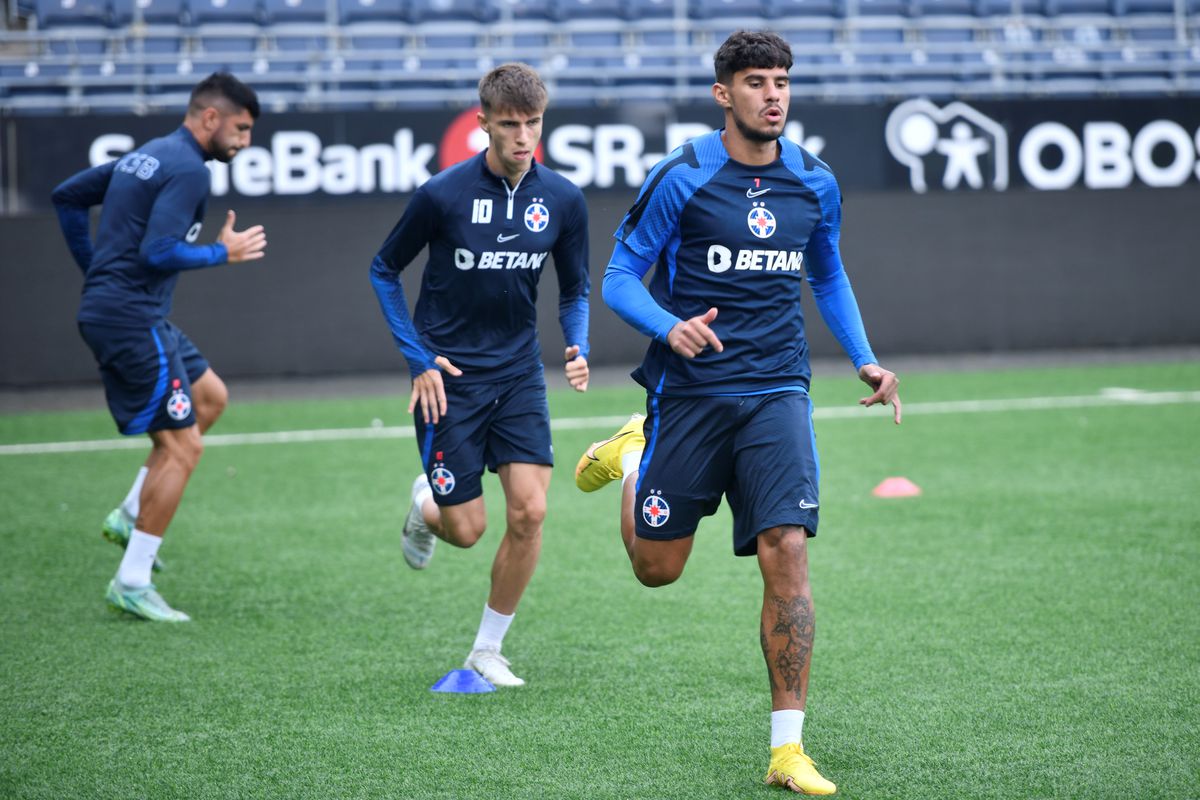 Antrenament FCSB + conferință Nicolae Dică