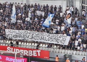 Moment de reculegere la derby! Fanii Universității Craiova, mesaj emoționant pentru regretatul Victor „Fonfo” Niculescu: „Veșnic unul dintre noi”