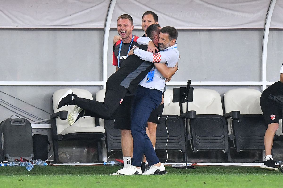 „N-am văzut în viața mea așa ceva, nu uit!” » Mitriță s-a luat de Dinamo, înaintea meciului de la Craiova