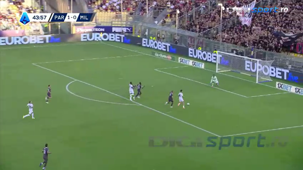 Valentin Mihăilă, ratare uluitoare în Parma - AC Milan! A fost taxat de italieni: „Este hipnotizat”