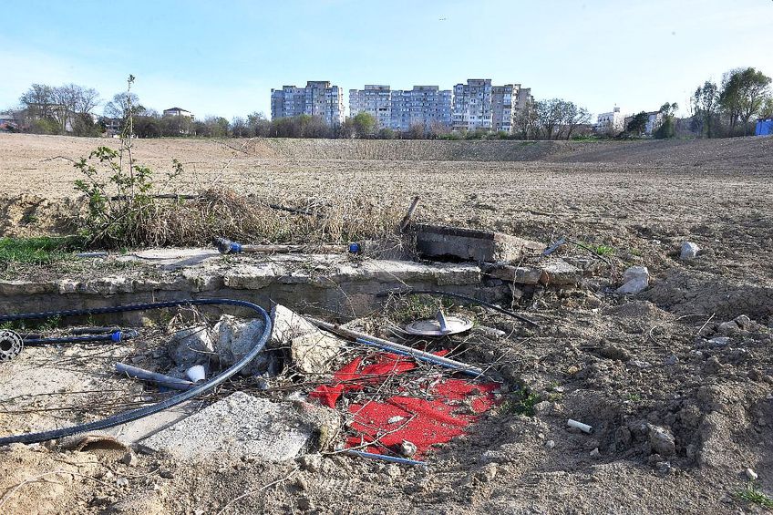 Ce a rămas după demolarea fostului stadion din Constanța. Imagine surprinsă de GSP în finalul lunii martie