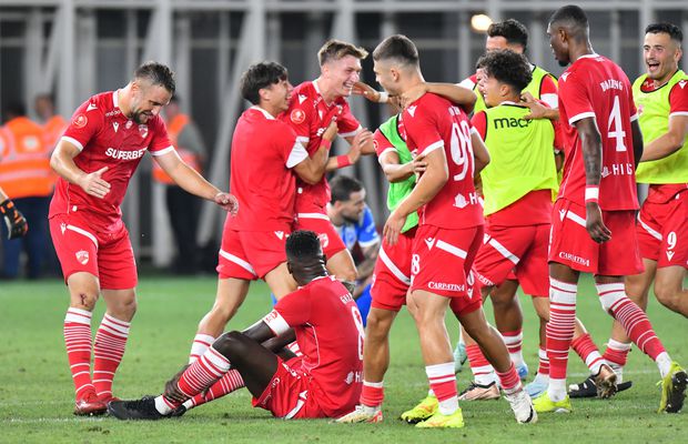 Ce nu s-a văzut la TV în Dinamo - Craiova: Schemele lui Kopic, sclipirea lui Selmani și două momente altfel după fluierul final!