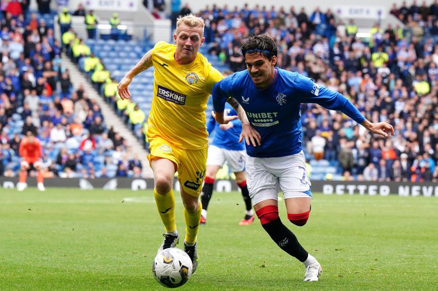 Meciul cu Morton (2-1), din turul 2 al Cupei Ligii Scoției, este ultimul pentru Ianis Hagi în tricoul lui Rangers / Foto: Imago Veste ȘOC în Superliga! Rapid și Rangers s-au înțeles pentru transferul lui Ianis Hagi » Compromisul pe care îl fac scoțienii și singurul impediment în calea mutării