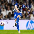 Nici la Alaves, Ianis Hagi nu a fost în stare să-l impresioneze pe antrenorul Luis Garcis, echipa din Vitoria nedorind să-l transfere definitiv pe român / Foto: Imago
