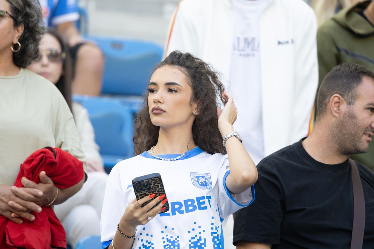 Lavinia, prietena lui Mihnea Rădulescu