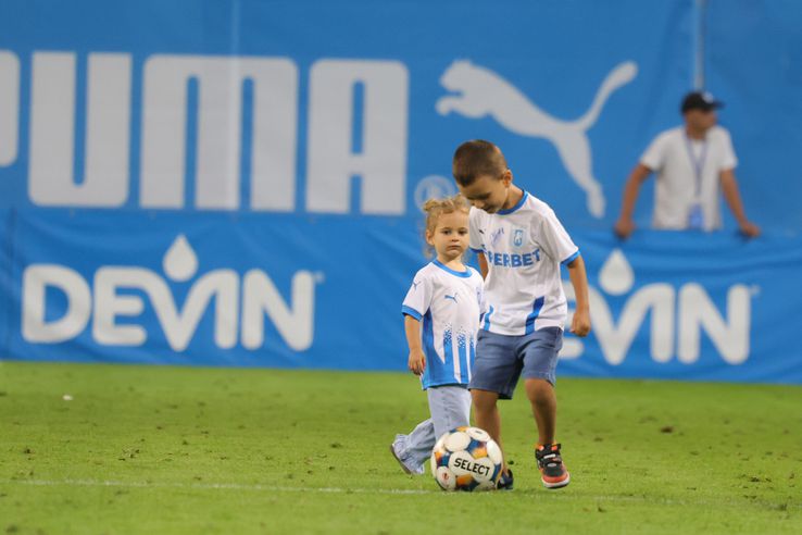 Fetiţa lui Alexandru Creţu, Ilinca FOTO: Ionuţ Iordache (GSP)