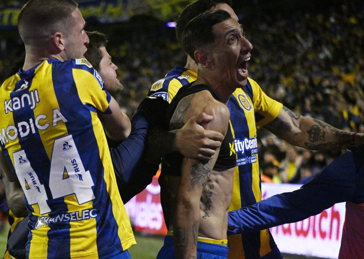 Cristian Fabbiani, fostul atacant de la CFR Cluj, învins de un gol genial al lui Angel Di Maria » Atmosferă de vis în Rosario -  Newells Old Boys