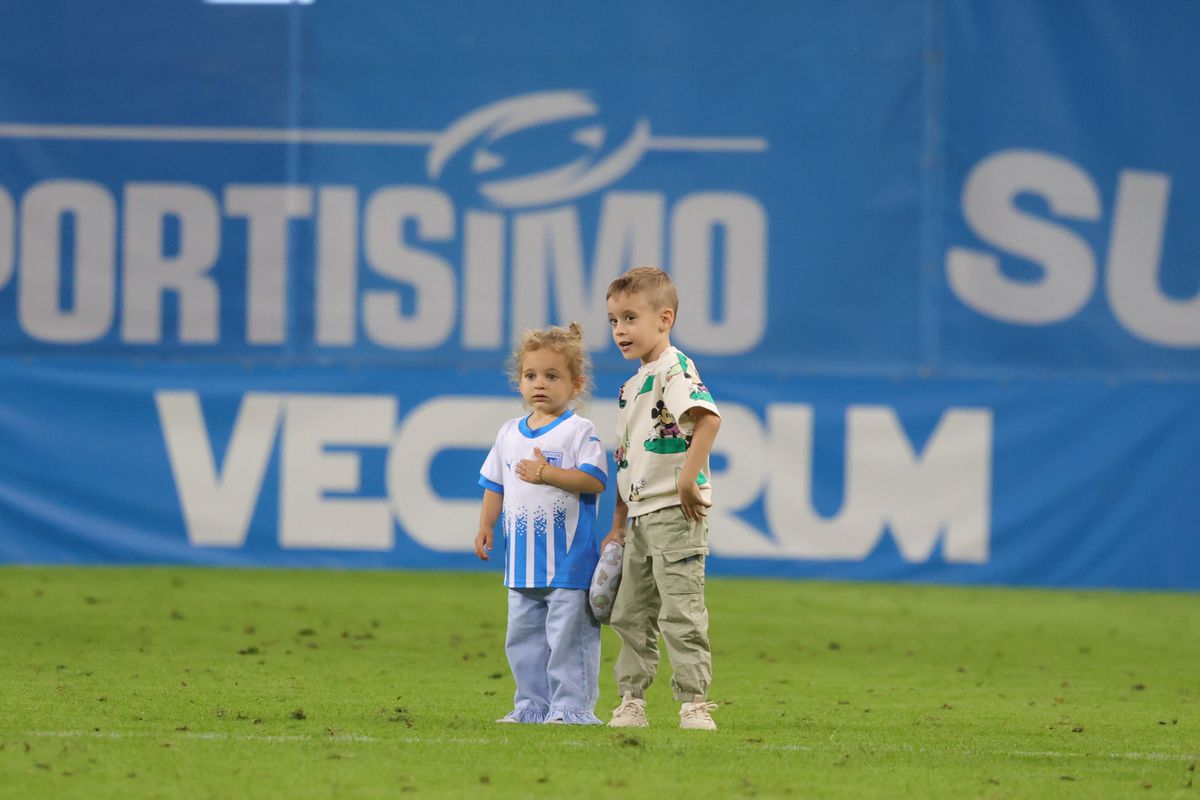 „Tati, ai fost minunată!” » Micuța Ilinca a oferit imaginile serii la Craiova