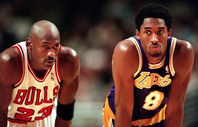 „Sfântul Graal” » Un cartonaș de colecție cu Michael Jordan și Kobe Bryant a fost vândut pe o sumă colosală!