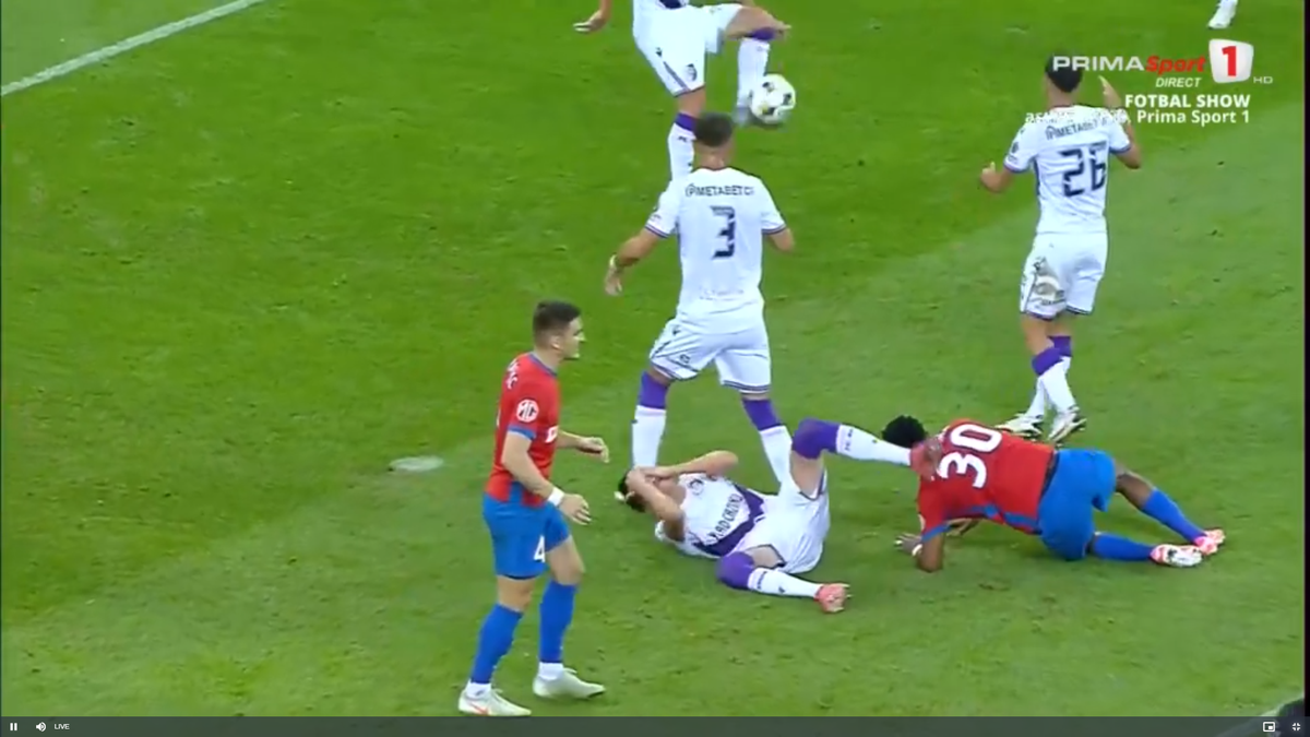 Fază controversată în FCSB - Argeș: Ngezana, iertat de eliminare? » „Foarfecă” direct în capul unui adversar, care a fost schimbat înainte de pauză