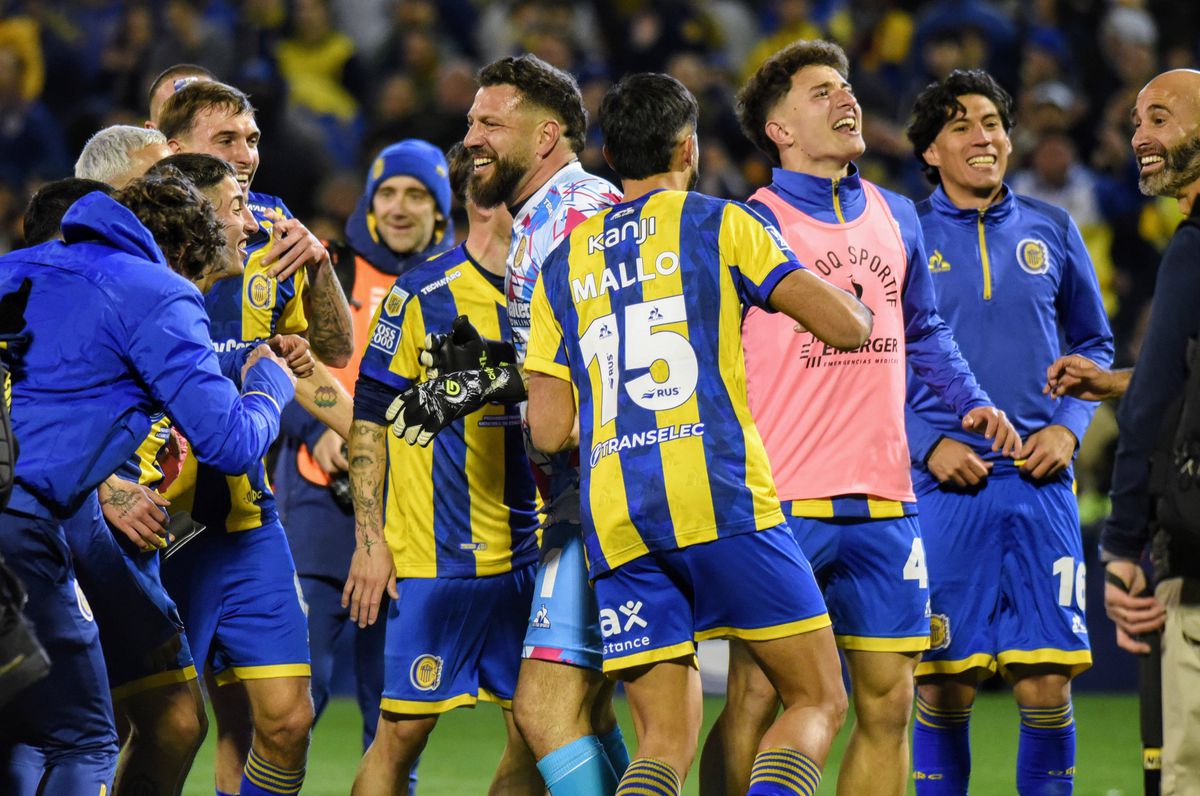 Cristian Fabbiani, fostul atacant de la CFR Cluj, învins de un gol genial al lui Angel Di Maria » Atmosferă de vis în Rosario -  Newells Old Boys