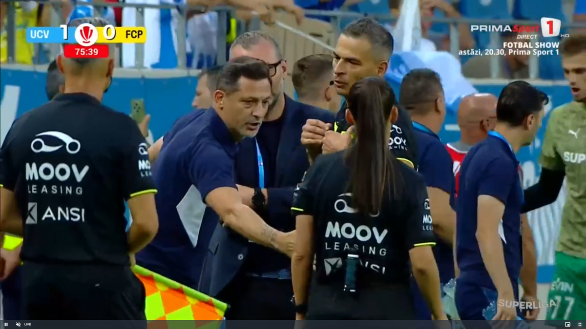 Mirel Rădoi, criză de nervi în Craiova - Petrolul » Momente uluitoare: a dat cu pumnii în banca de rezerve