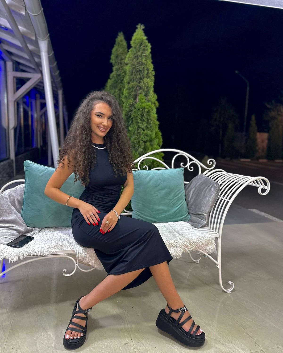 Lavinia, prietena lui Mihnea Rădulescu