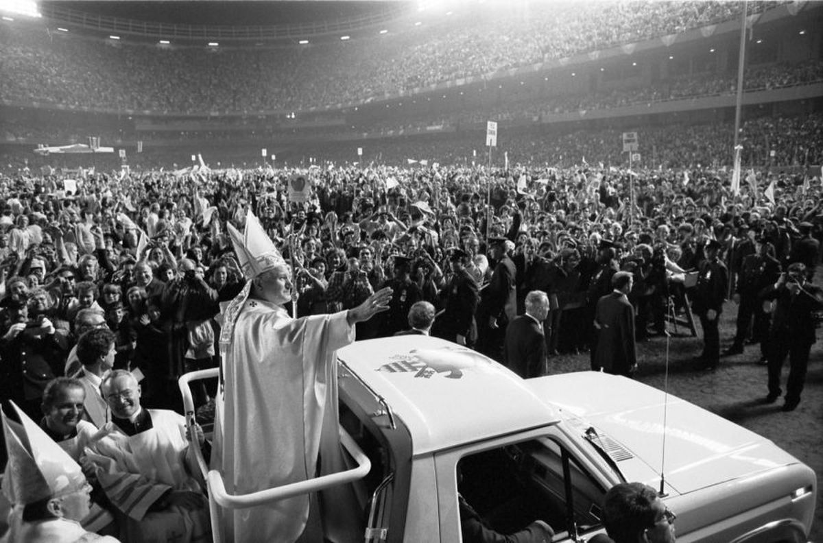 Retro GSP // VIDEO+FOTO » Stadionul pe care Papa i-a bătut pe Cruyff, Maradona şi Messi