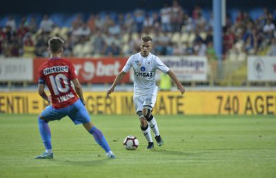 INTERVIU EXCLUSIV // Darius Olaru, pregătit să meargă la FCSB: „N-o să mă fure mirajul Bucureștiul, vine mama cu mine!”