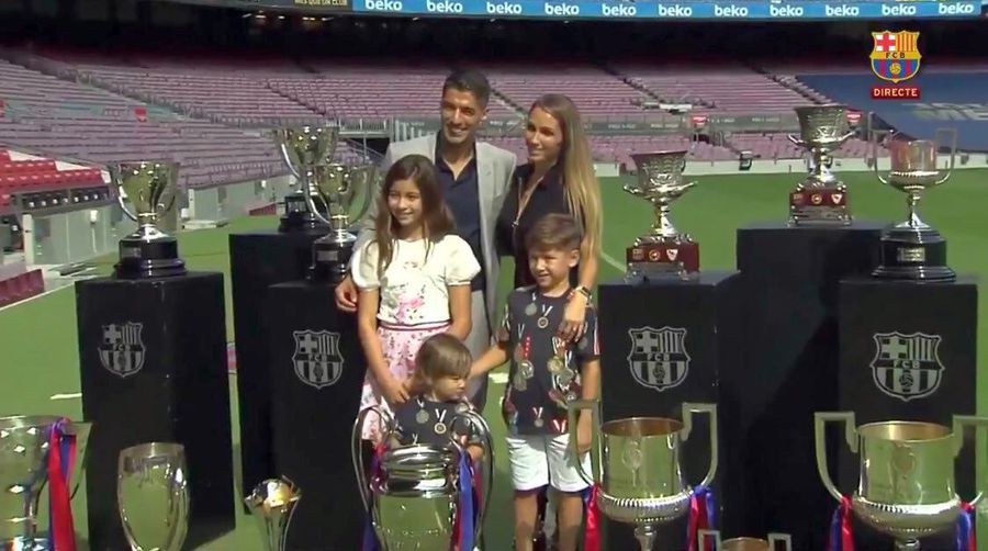 BARCELONA. Emoționant, tulburător! Lacrimile l-au copleșit pe Suarez la conferința de despărțire de Barça: „Mereu în sufletul meu”