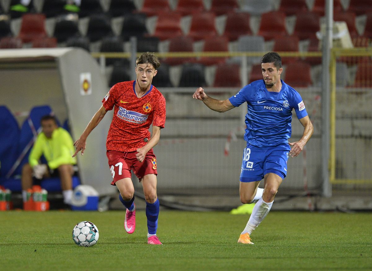 FCSB. Gigi Becali le-a transmis impresarilor: ce se întâmplă cu Man și Coman după eliminarea din Europa League