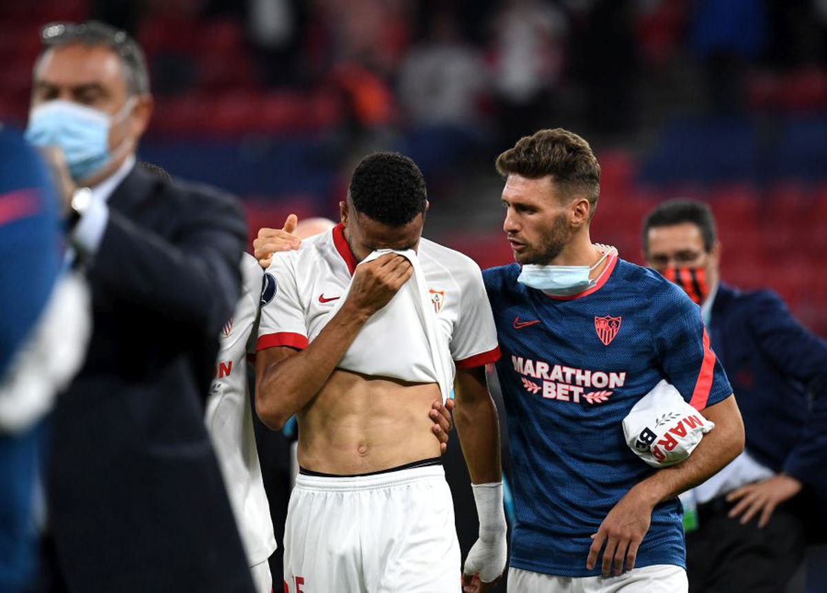 BAYERN - SEVILLA 2-1. Domnul Supercupă: „A luat trofeul și pleacă!” » De cine se desparte Bayern Munchen după victoria cu Sevilla