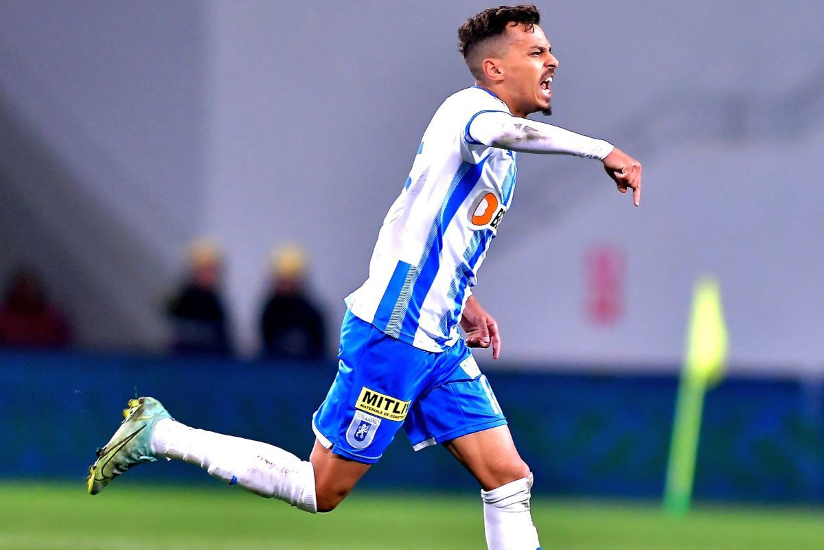 „O să mai încerc astfel de execuții!” » Ce a declarat eroul Craiovei, după ce a eliminat-o pe CFR Cluj + cum l-a felicitat Reghecampf