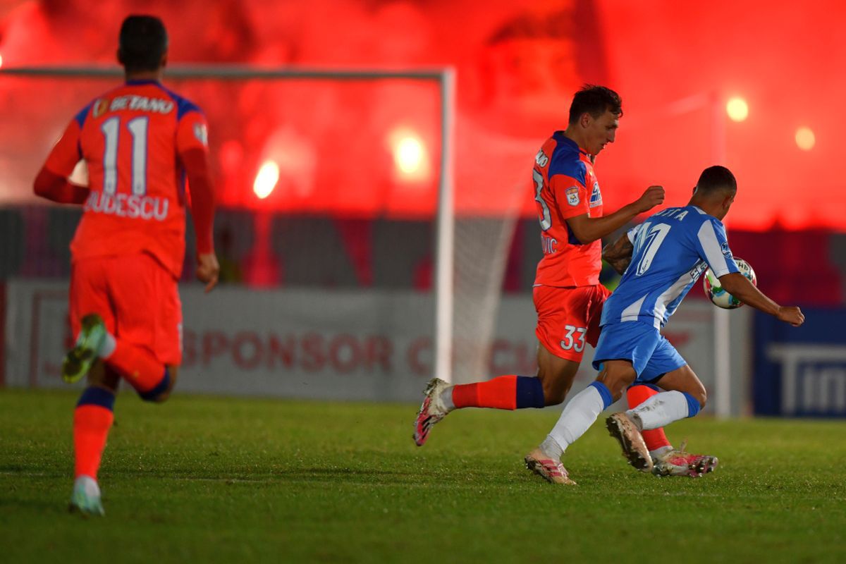 Cu cine s-a chinuit FCSB » Comparație neverosimilă: tot clubul câștigă cât Oaidă!