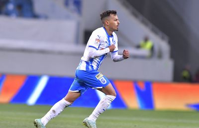 Gazeta a aflat cât câștigă Lyes Houri la CS Universitatea Craiova și cât trebuie să plătească oltenii pentru un transfer definitiv