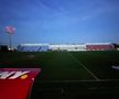 Conform reporterilor GSP aflați la stadion, nocturna stadionului „Anghel Iordănescu” a cedat parțial chiar înainte de startul partidei / FOTO: Vlad Nedelea