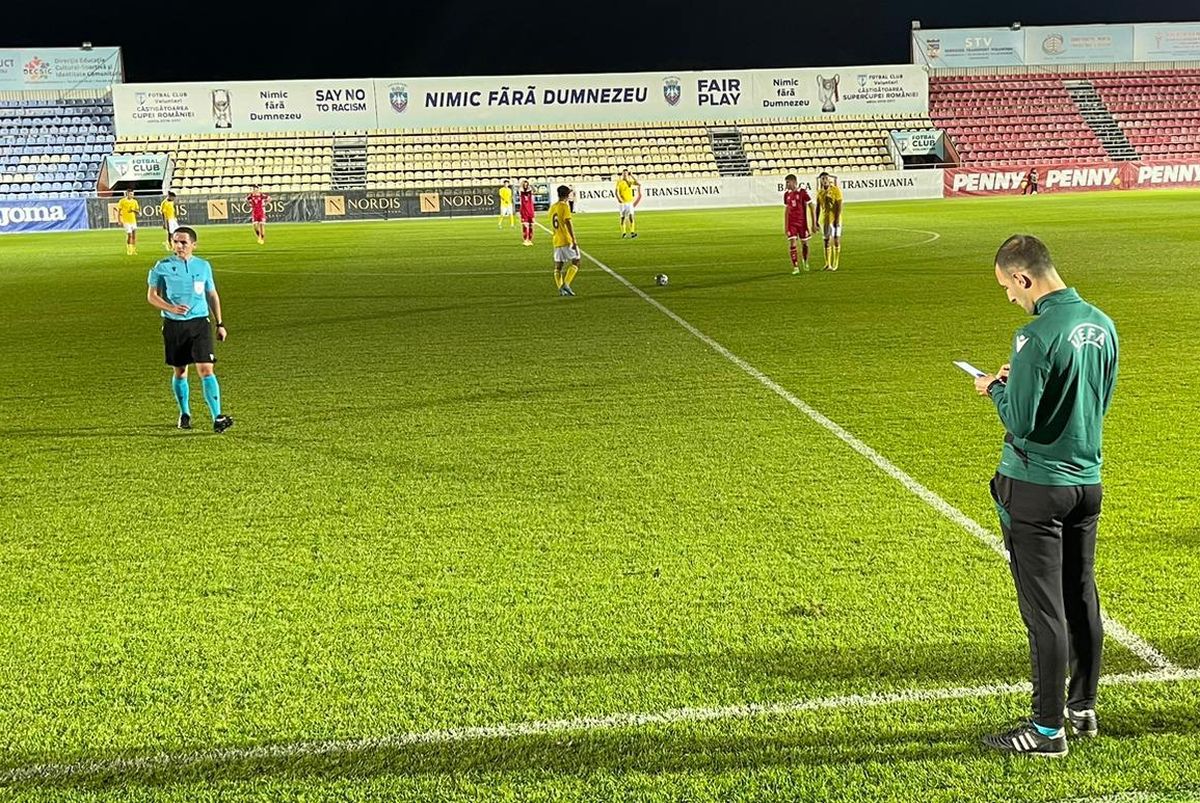 România U19 - Lituania U19 0-0 » „Tineretul” lui Alexandru Pelici rămâne fără gol marcat în calificările pentru Turul de Elită. Urmează meciul decisiv