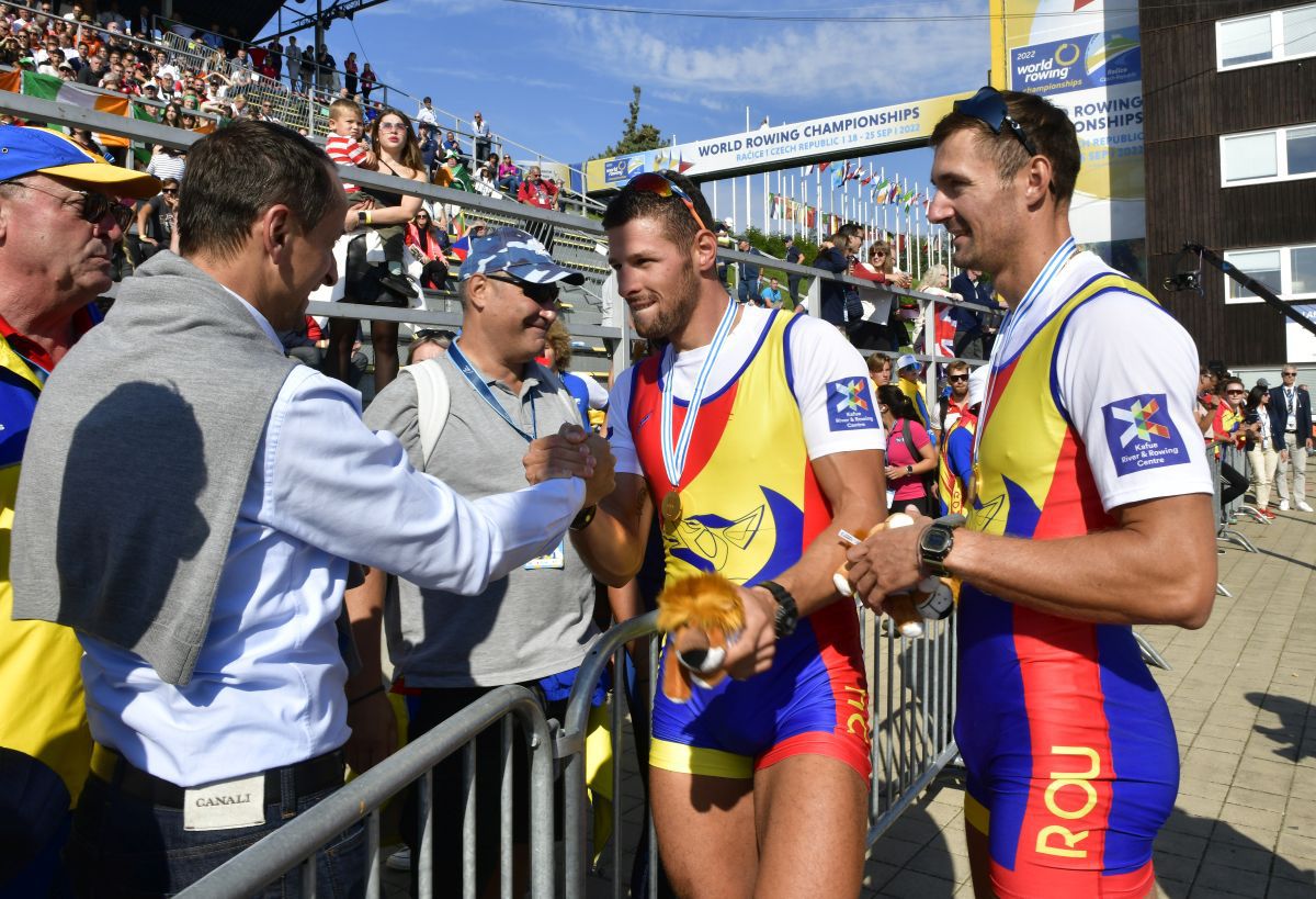 Fantastic: a doua medalie de AUR pentru România la CM de Canotaj! În frunte de la început până la final!