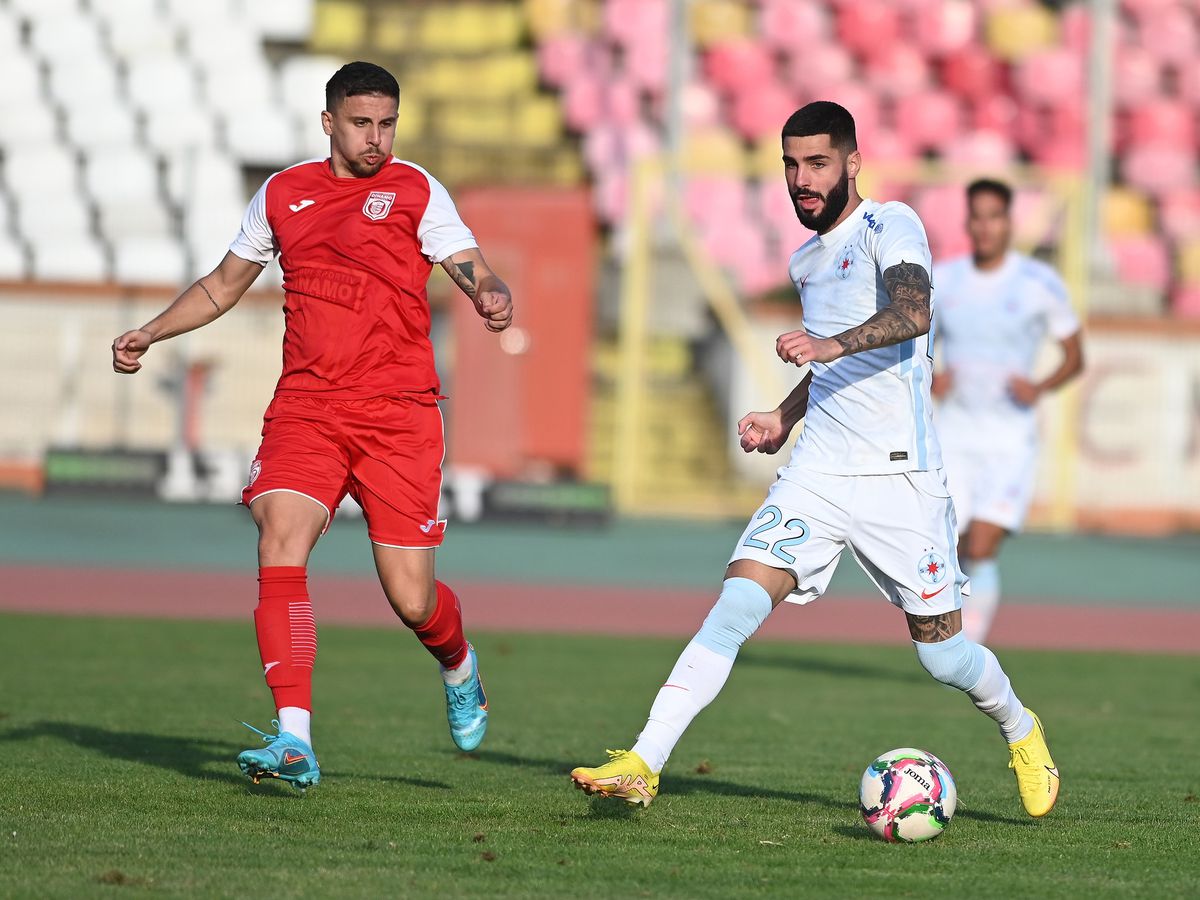 „Te chinuie Neubert?” » Cum a răspuns Omrani și meciul la care va debuta pentru FCSB