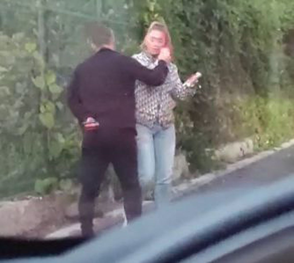 Noi imagini cu bătaia dintre Anamaria Prodan și Reghecampf