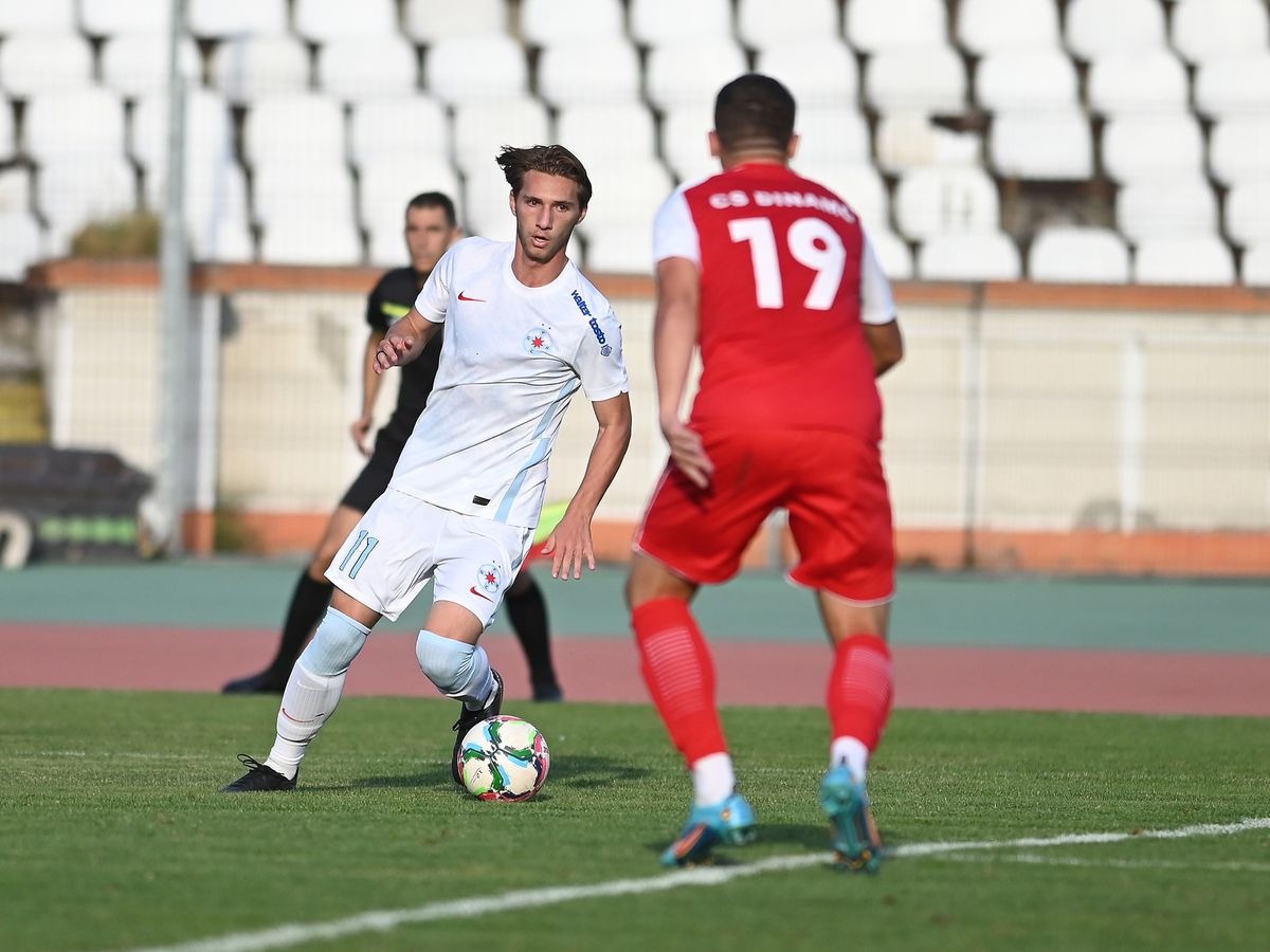 CS Dinamo - FCSB 2 » Vlad Nedelea & facebook.com/FCSBOfficial
