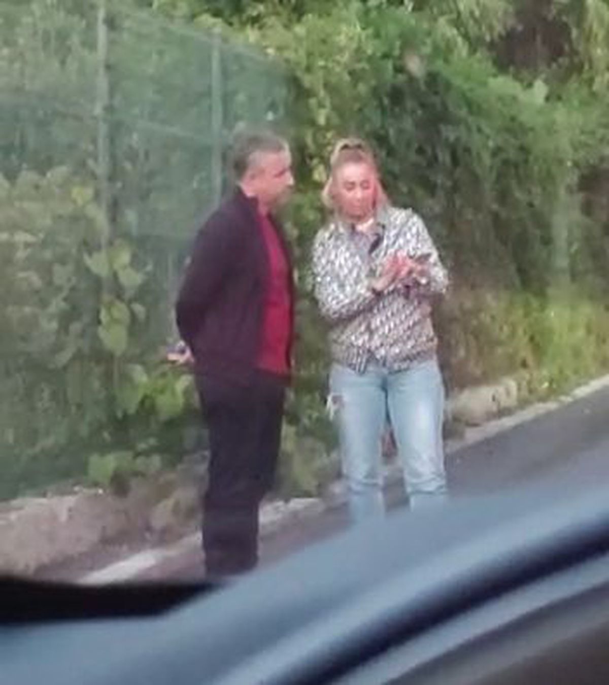 Noi imagini cu bătaia dintre Anamaria Prodan și Reghecampf » De la ce a plecat totul