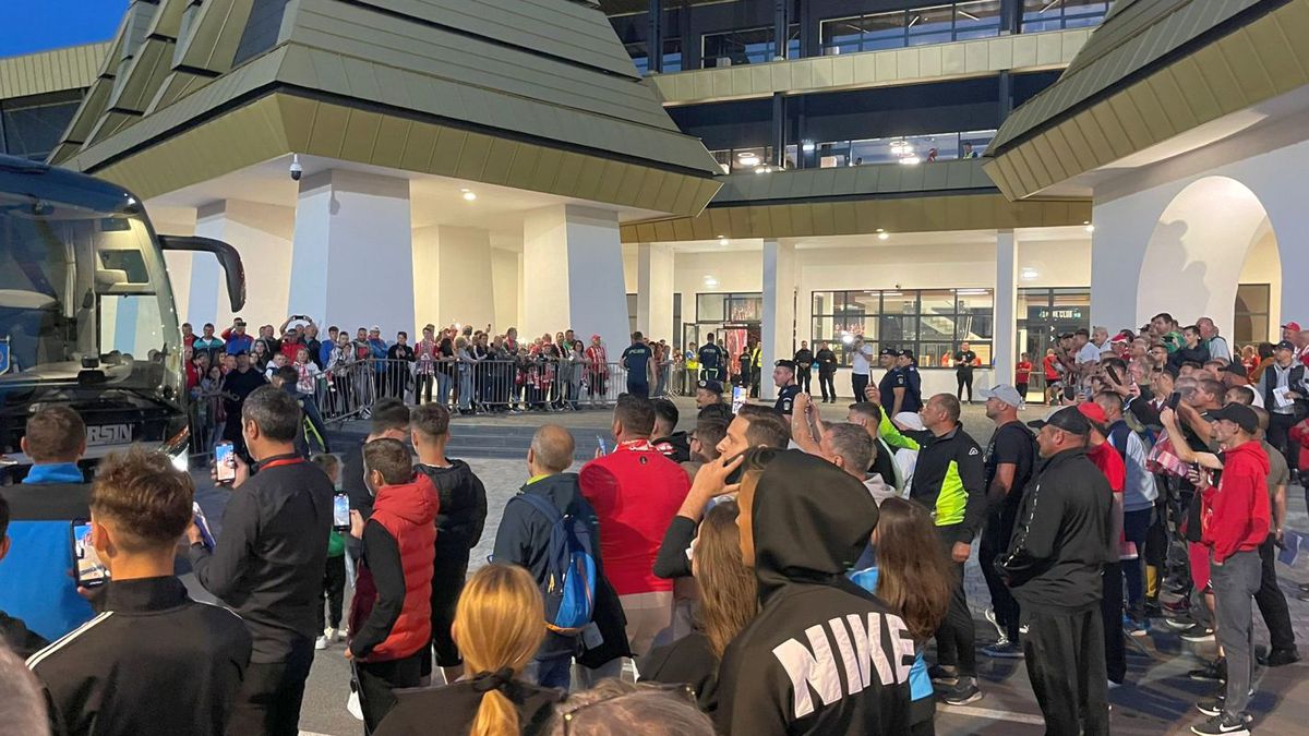 Apariție în premieră pe banca celor de la FCSB » Explicația lui Elias Charalambous